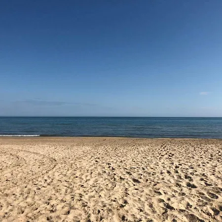 Beach And Pool 아파트